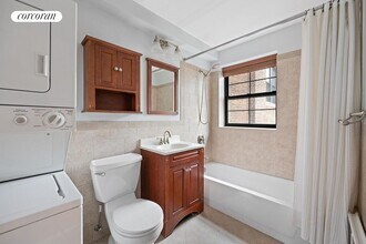39 Claver Pl in Brooklyn, NY - Building Photo - Building Photo