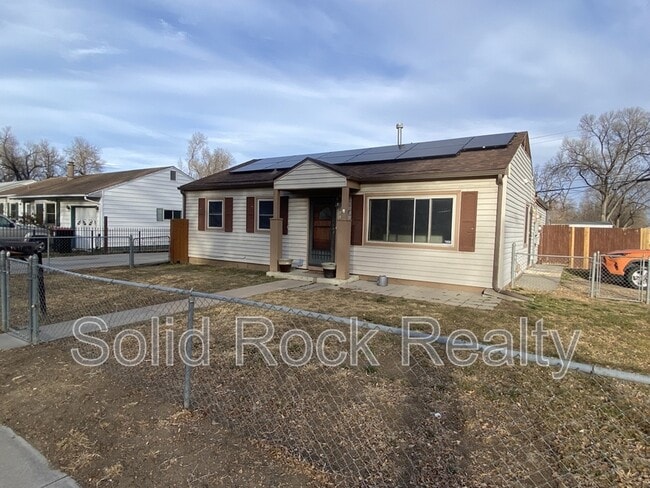 property at 1917 Ouray Ave