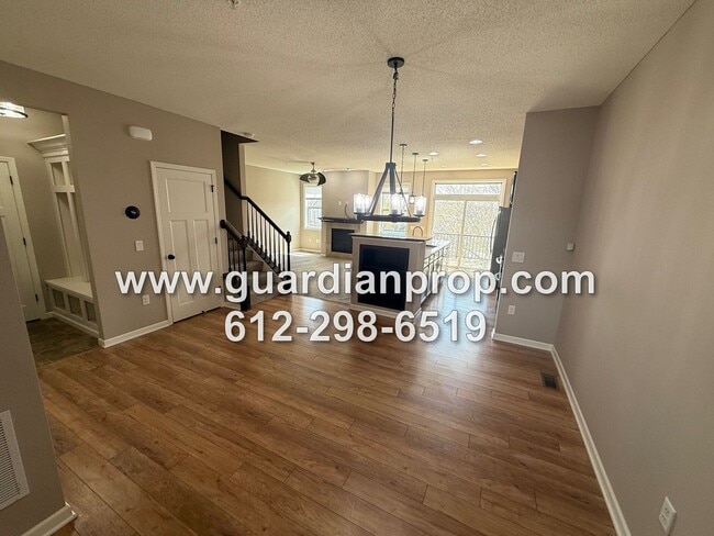 11325 Sand Castle Dr in Woodbury, MN - Building Photo - Building Photo
