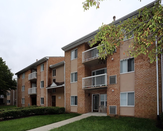 Parklane Apartments