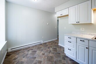 50-62-62 East St in Schaghticoke, NY - Building Photo - Building Photo