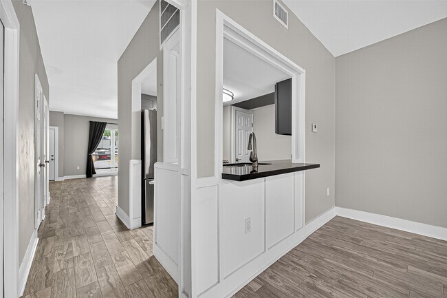 property at 830 Threadneedle St