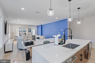 615 Irving St NW in Washington, DC - Building Photo - Building Photo