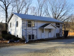 300 Fitchville Rd in Bozrah, CT - Building Photo - Building Photo