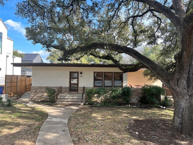 property at 1511 Chelsea Ln