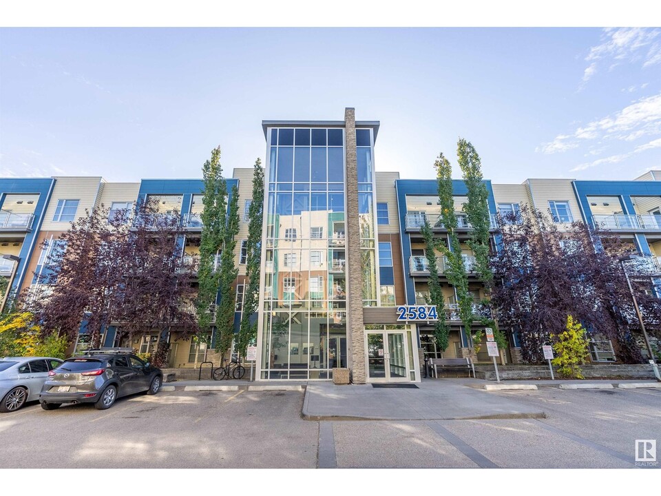 2584 Anderson Way SW in Edmonton, AB - Building Photo