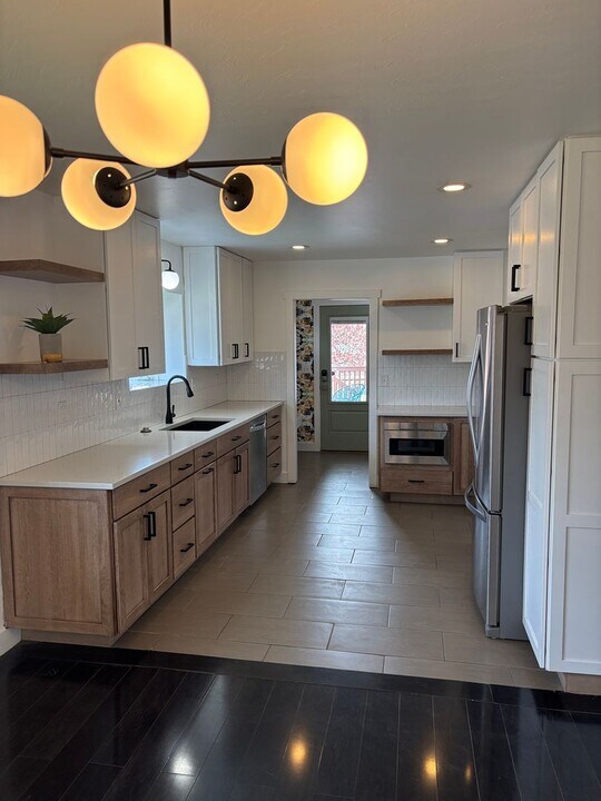 819 W Ridge Rd in Littleton, CO - Building Photo