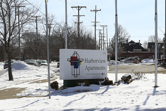 Harborview Apartments in Sandusky, OH - Foto de edificio - Building Photo