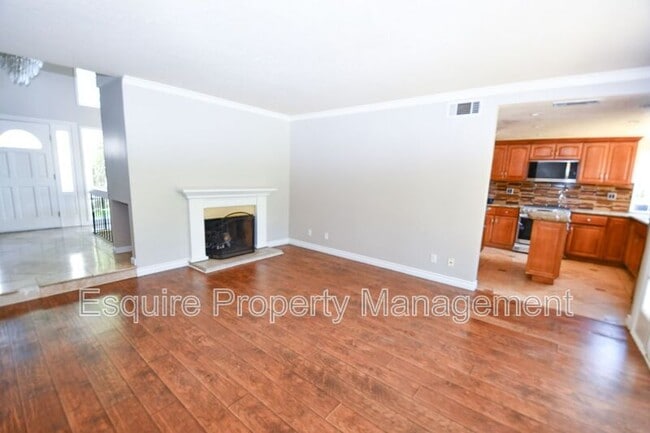 1310 Gracia St in Camarillo, CA - Building Photo - Building Photo