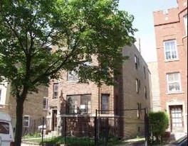 7400 N Hoyne Ave Apartments