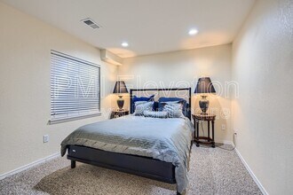 9805 Cypress Point Cir in Lone Tree, CO - Building Photo - Building Photo