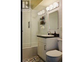 1445-1445 Marpole Ave in Vancouver, BC - Building Photo - Building Photo