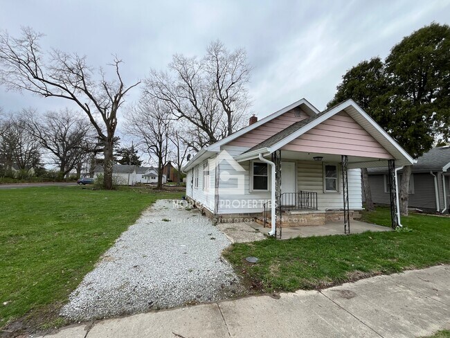 property at 1923 Sheridan St
