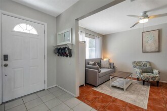 9043 109th Terrace in Seminole, FL - Building Photo - Building Photo