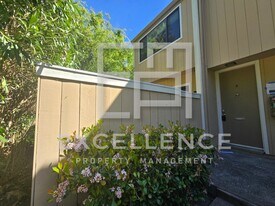 960 Kiely Blvd in Santa Clara, CA - Building Photo