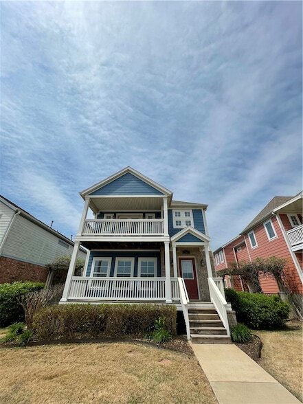 767 N Rupple Rd in Fayetteville, AR - Building Photo