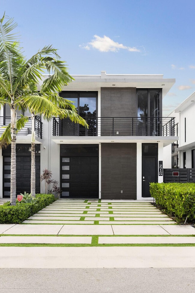 2516 NE 21st St in Fort Lauderdale, FL - Building Photo - Building Photo