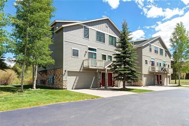 120 Mountain Vista Ln in Silverthorne, CO - Building Photo - Building Photo