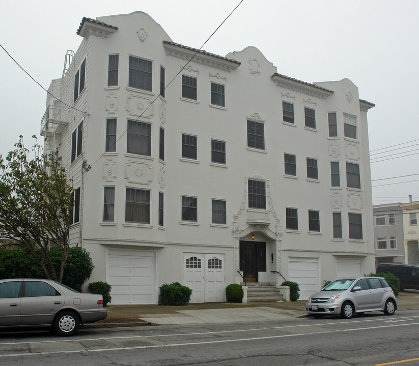 2245 Cabrillo St in San Francisco, CA - Building Photo