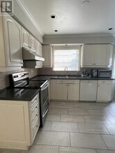 33 Apple Orchard Path in Markham, ON - Building Photo - Building Photo