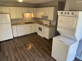 205 Willett Place Blvd, Unit 205 Apartments