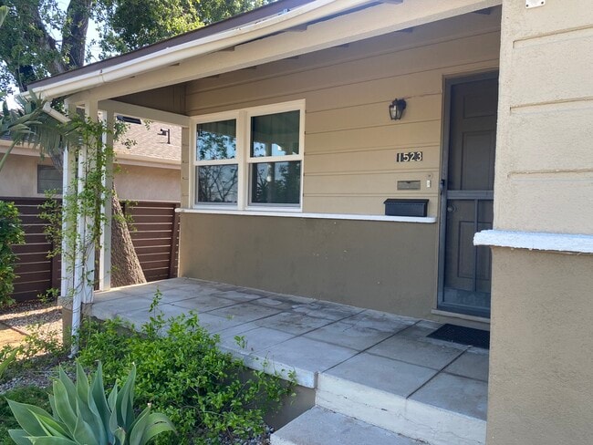 property at 1523 N Grand Oaks Ave