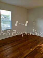 1929 Larkin Way in Sacramento, CA - Building Photo - Building Photo