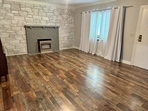 1214 Pine Valley Dr in Charleston, WV - Building Photo - Building Photo