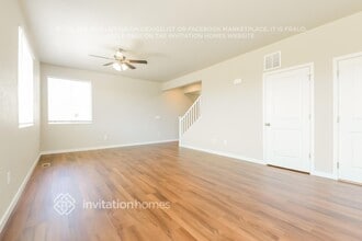 452 Elbert St in Johnstown, CO - Foto de edificio - Building Photo