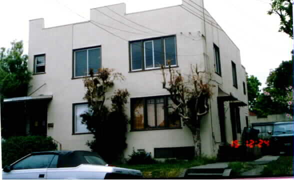 2319 Roosevelt Ave in Berkeley, CA - Building Photo - Building Photo