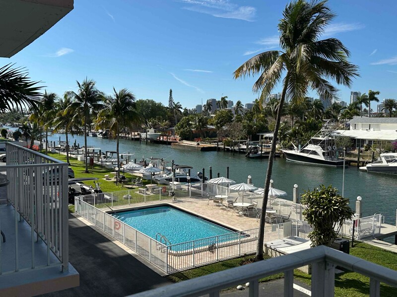 1731 SE 15th St in Fort Lauderdale, FL - Building Photo