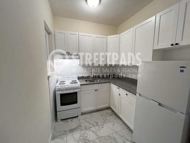 property at 2018 Commonwealth Ave