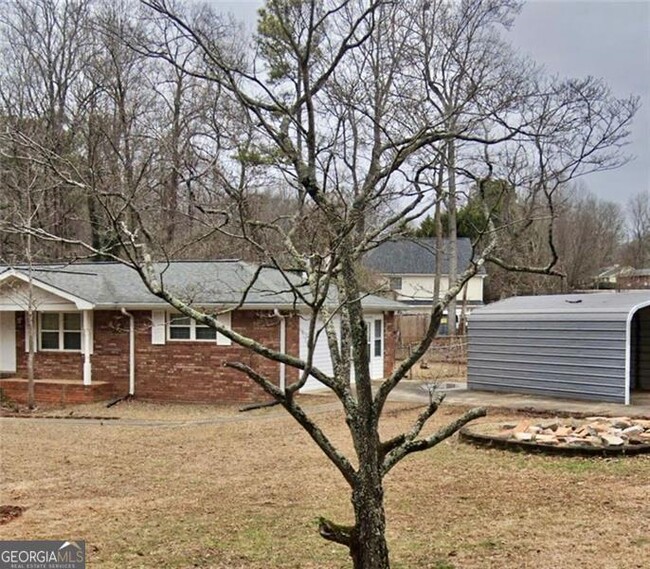 6090 King Arthur Dr in Douglasville, GA - Building Photo - Building Photo