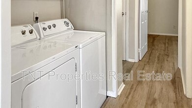 1925 Pine Tree Dr in Bryan, TX - Building Photo - Building Photo