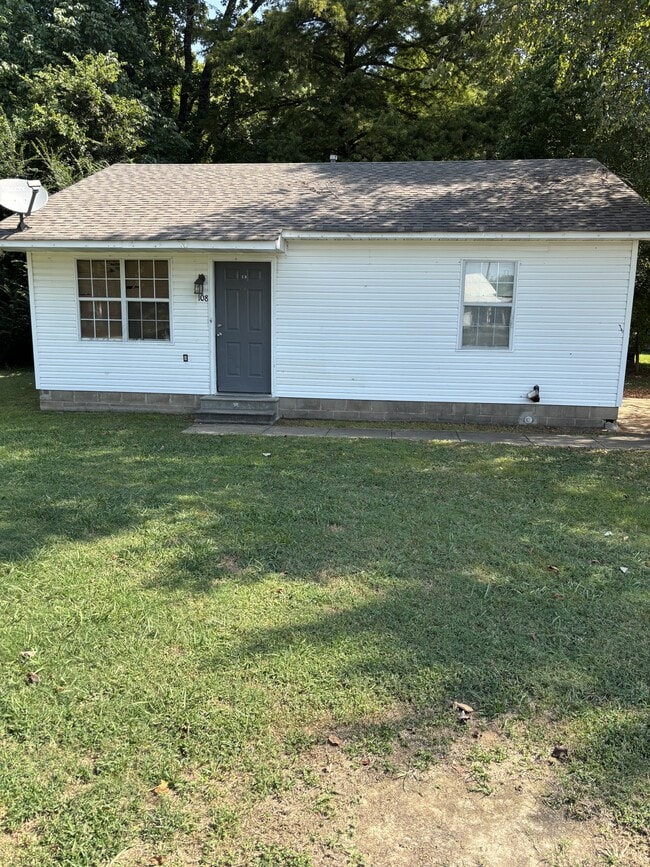 property at 108 Tuxedo Dr