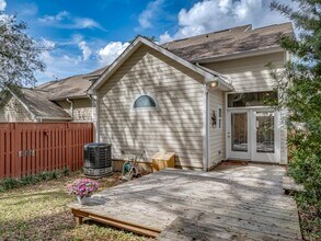 1633 Cross Pointe Way in Tallahassee, FL - Building Photo - Building Photo