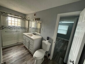 641 Fremont Ave in Daytona Beach, FL - Building Photo - Building Photo