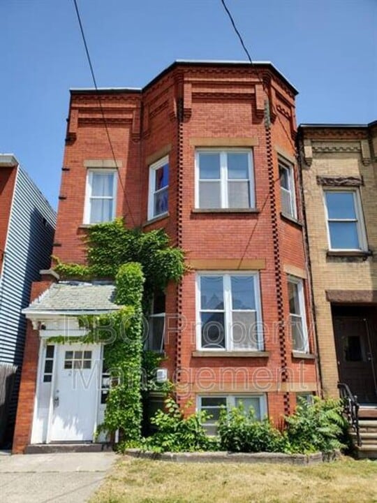 273 Western Ave in Albany, NY - Building Photo