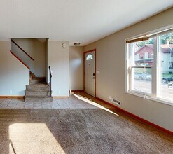 1203 Como Ave SE-Unit -1 in Minneapolis, MN - Building Photo - Building Photo