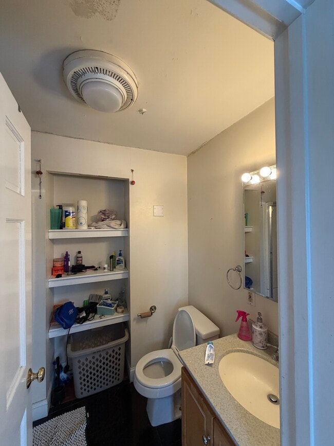 62 Ridgemont St, Unit 2 in Boston, MA - Foto de edificio - Building Photo