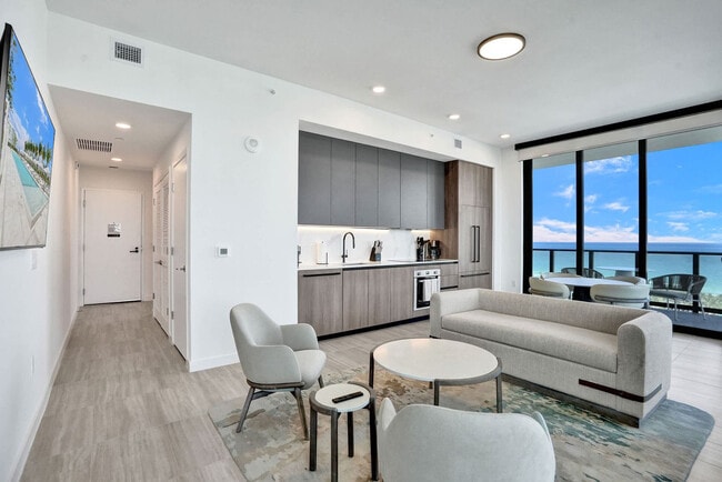 580 72nd St in Miami Beach, FL - Foto de edificio - Building Photo