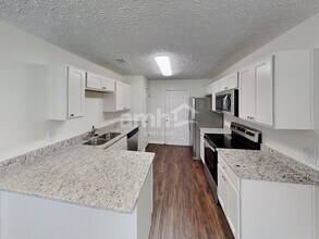 1856 Portview Dr in Spring Hill, TN - Foto de edificio - Building Photo