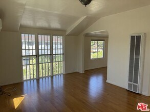 409 N Monterey St in Alhambra, CA - Building Photo - Building Photo