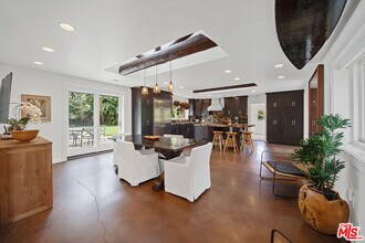 6522 Wildlife Rd in Malibu, CA - Building Photo - Building Photo