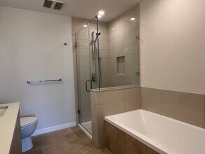2186 Gilmore Ave in Burnaby, BC - Building Photo - Building Photo