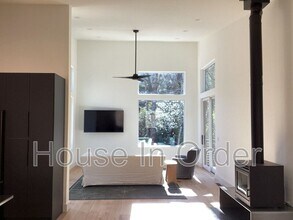 170 Mountain Laurel Ln in Fletcher, NC - Foto de edificio - Building Photo