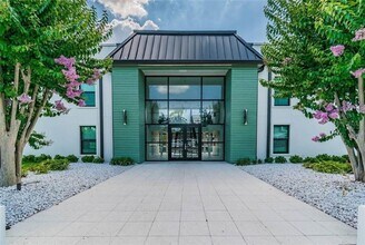 115 S Lois Ave in Tampa, FL - Building Photo - Building Photo