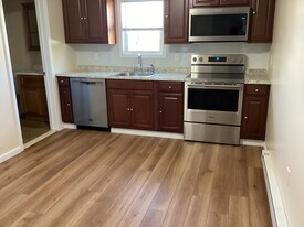 614 McAlpine St, Unit A in Avoca, PA - Building Photo