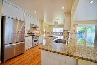 41 Staghound Passage in Corte Madera, CA - Building Photo - Building Photo