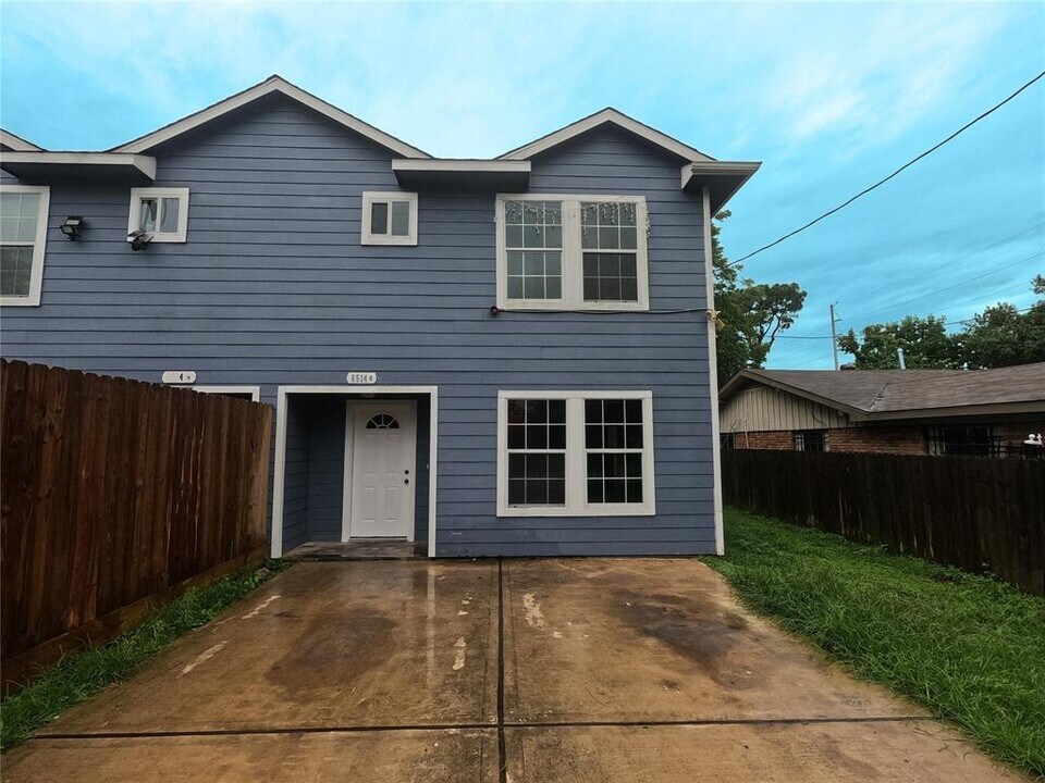 107 Culmore Dr in Houston, TX - Building Photo